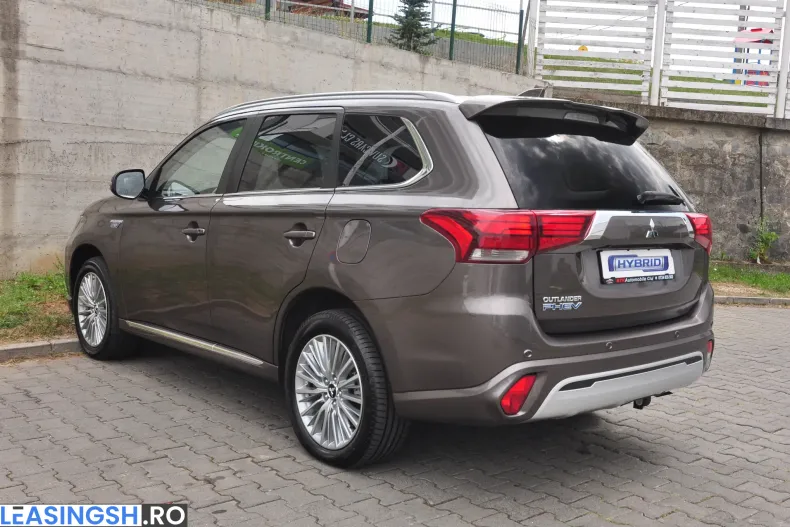 Mitsubishi Outlander din 2020 cu 177.250 km - oferta MIT222849 - foto 3