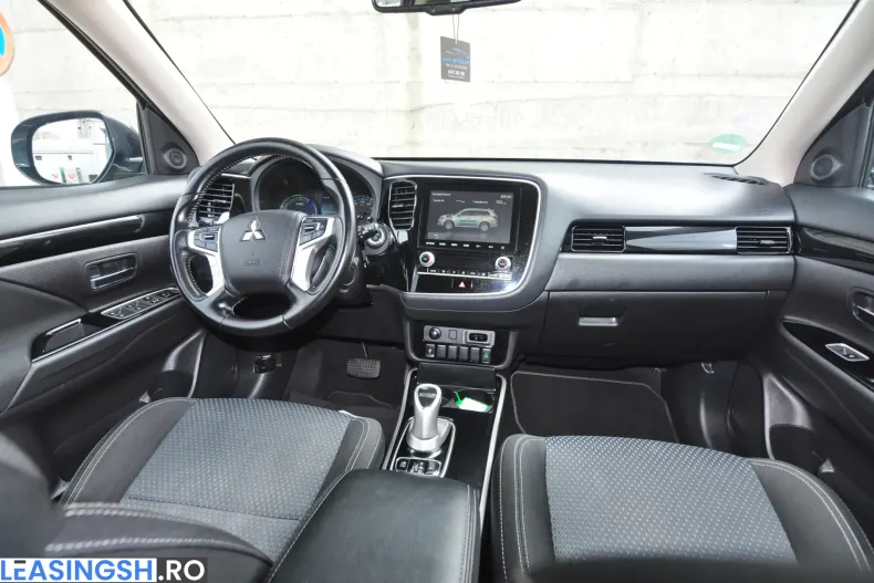 Mitsubishi Outlander din 2020 cu 177.250 km - oferta MIT222849 - foto 5