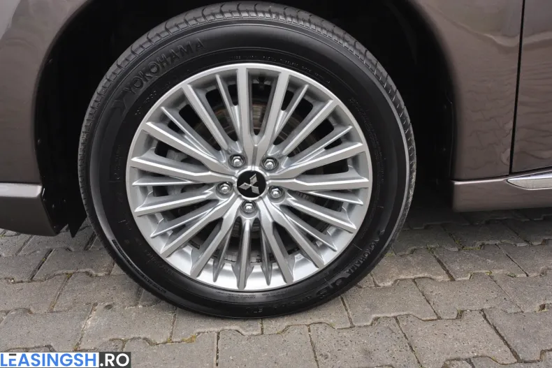 Mitsubishi Outlander din 2020 cu 177.250 km - oferta MIT222849 - foto 12