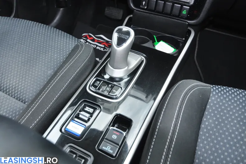 Mitsubishi Outlander din 2020 cu 177.250 km - oferta MIT222849 - foto 21