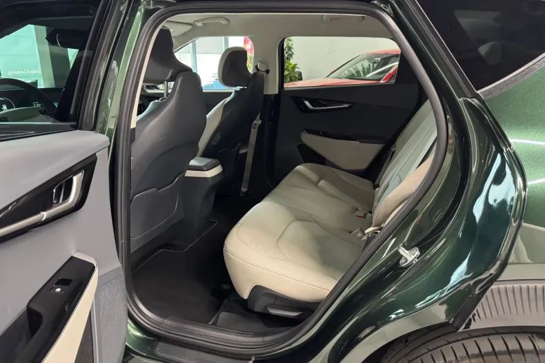 Kia EV6 din 2022 cu 81.155 km - oferta KIA222854 - foto 8