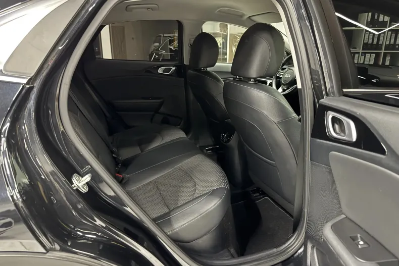 Kia XCeed din 2021 cu 47.000 km - oferta KIA222858 - foto 8