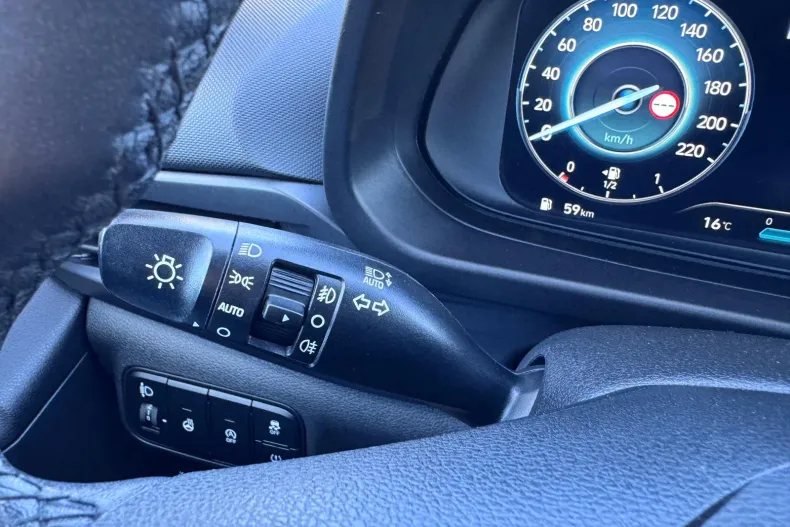 Hyundai i20 din 2023 cu 32.184 km - oferta HYU222863 - foto 28