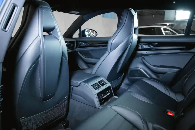 Porsche Panamera din 2024 cu 19.900 km - oferta POR222871 - foto 23