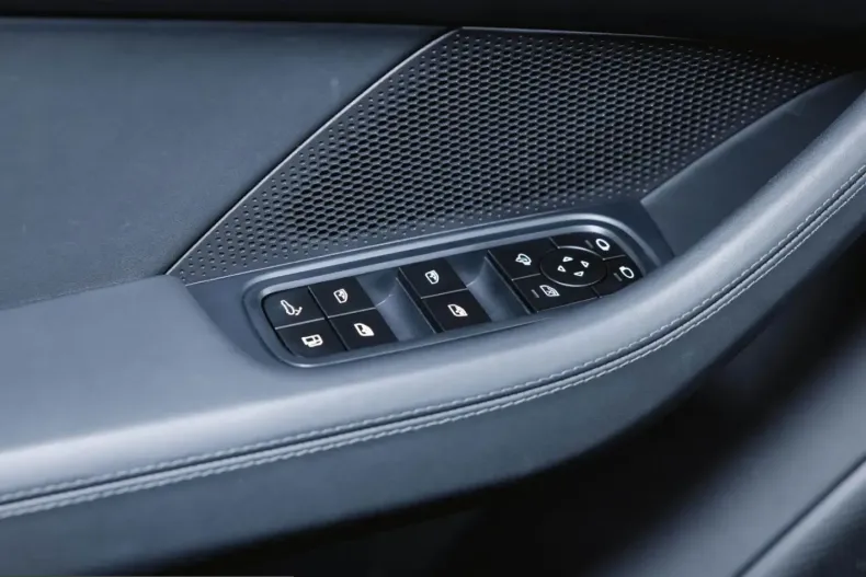 Porsche Panamera din 2024 cu 19.900 km - oferta POR222871 - foto 24