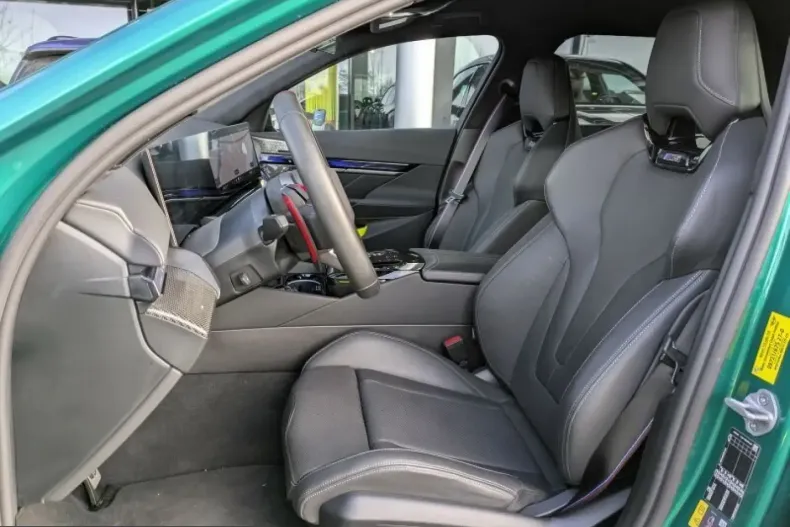 BMW M5 (Seria 5) din 2025 cu 5.699 km - oferta BMW222877 - foto 7