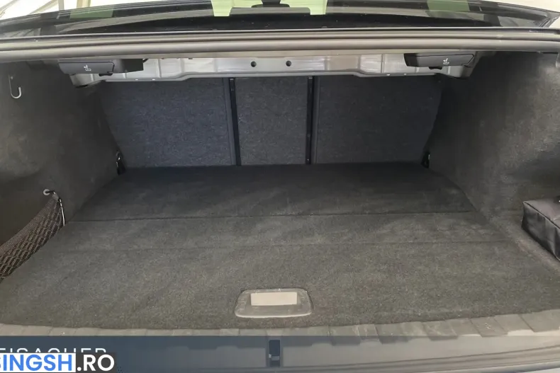 BMW 330 (Seria 3) din 2025 cu 27.367 km - oferta BMW222880 - foto 10