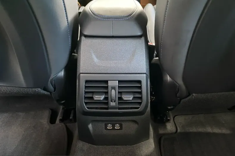 BMW 220i (Seria 2) din 2025 cu 16.400 km - oferta BMW222882 - foto 14