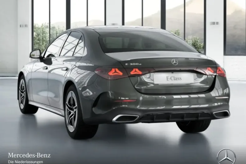 Mercedes-Benz E 300 (Clasa E) din 2025 cu 21.600 km - oferta MER222883 - foto 17