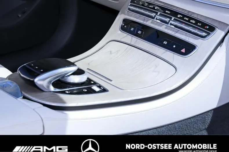 Mercedes-Benz E 200 (Clasa E) din 2022 cu 29.998 km - oferta MER222886 - foto 11