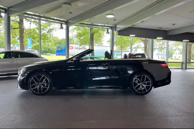 Mercedes-Benz E 300 (Clasa E) din 2021 cu 48.500 km - oferta MER222888 - foto 12