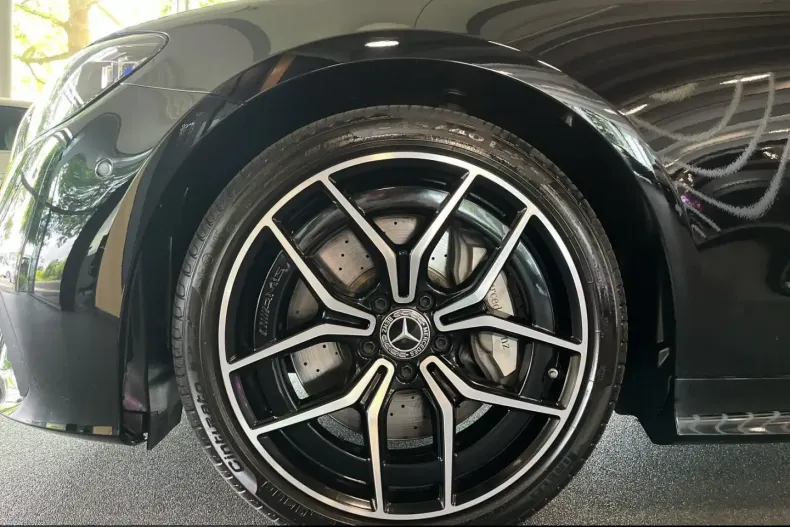 Mercedes-Benz E 300 (Clasa E) din 2021 cu 48.500 km - oferta MER222888 - foto 13