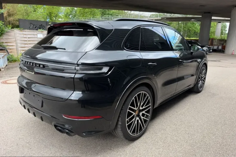 Porsche Cayenne din 2025 cu 54.000 km - oferta POR222901 - foto 4