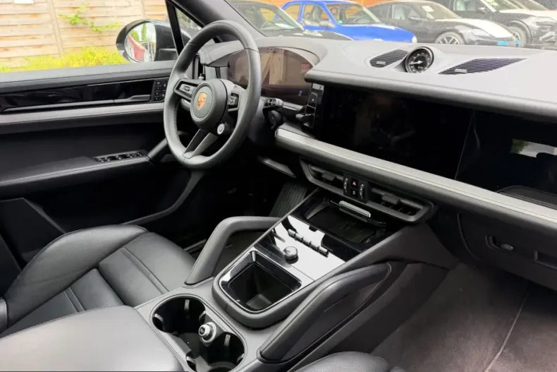 Porsche Cayenne din 2025 cu 54.000 km - oferta POR222901 - foto 11
