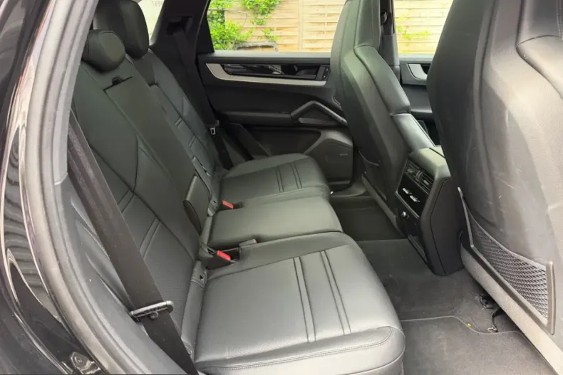 Porsche Cayenne din 2025 cu 54.000 km - oferta POR222901 - foto 12