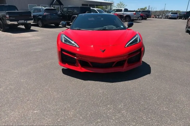 Corvette C8 din 2025 cu 1.593 km - oferta COR222903 - foto 3