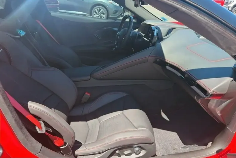 Corvette C8 din 2025 cu 1.593 km - oferta COR222903 - foto 12