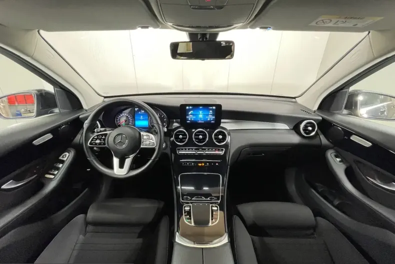 Mercedes-Benz GLC 200 (Clasa GLC) din 2021 cu 37.408 km - oferta MER222904 - foto 7