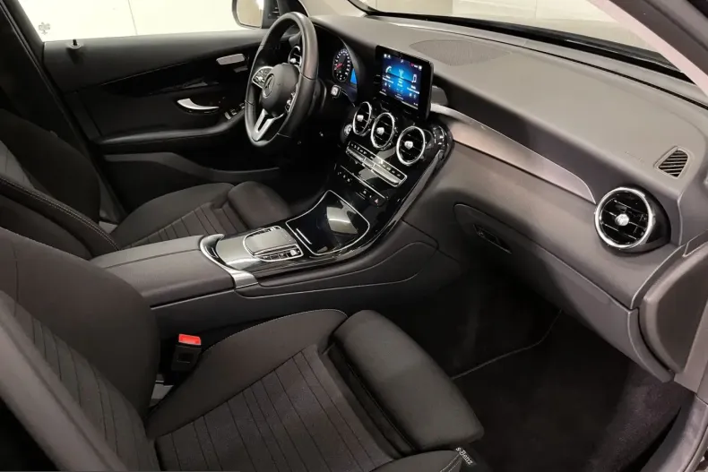 Mercedes-Benz GLC 200 (Clasa GLC) din 2021 cu 37.408 km - oferta MER222904 - foto 10