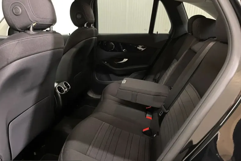 Mercedes-Benz GLC 200 (Clasa GLC) din 2021 cu 37.408 km - oferta MER222904 - foto 11