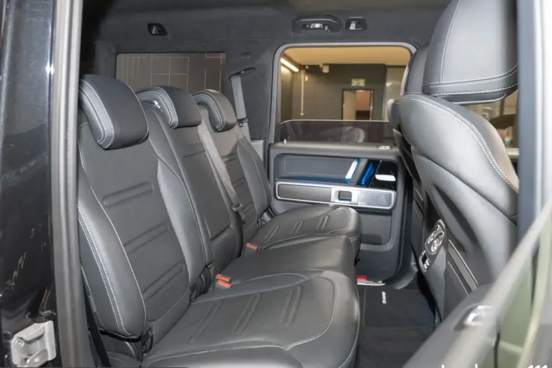 Mercedes-Benz G 450 (Clasa G) din 2024 cu 15.154 km - oferta MER222910 - foto 14