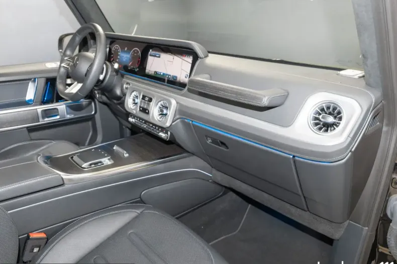 Mercedes-Benz G 450 (Clasa G) din 2024 cu 15.154 km - oferta MER222910 - foto 16