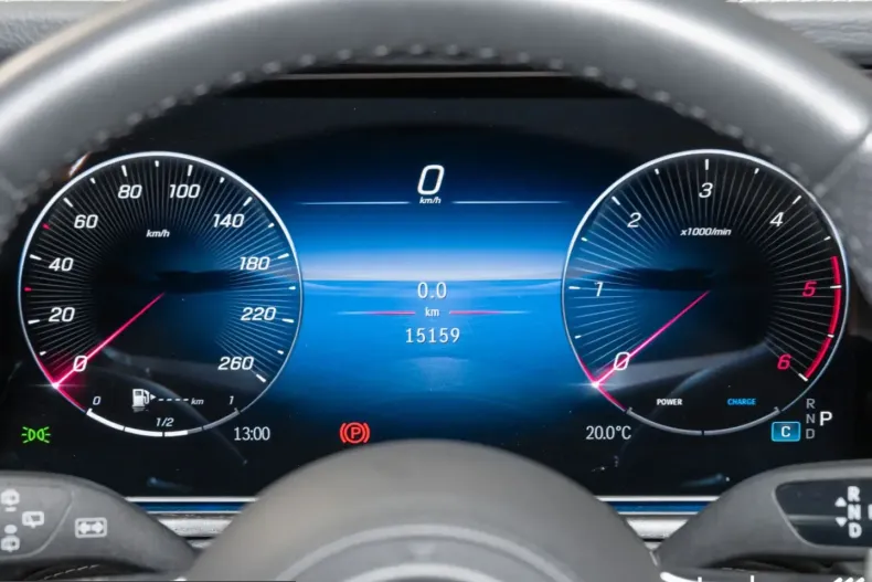 Mercedes-Benz G 450 (Clasa G) din 2024 cu 15.154 km - oferta MER222910 - foto 19
