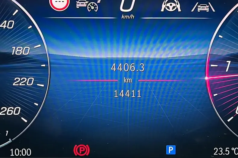 Mercedes-Benz E 450 (Clasa E) din 2025 cu 14.500 km - oferta MER222914 - foto 10