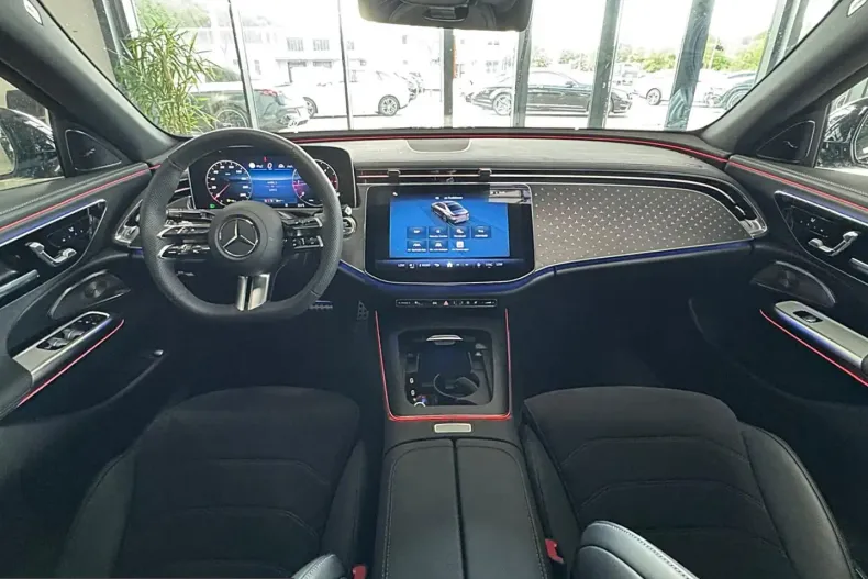 Mercedes-Benz E 450 (Clasa E) din 2025 cu 14.500 km - oferta MER222914 - foto 11