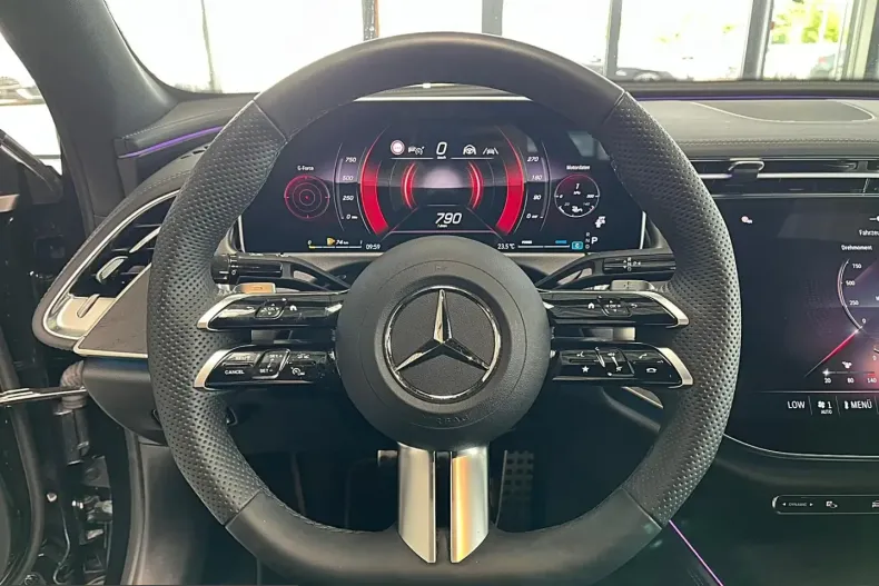 Mercedes-Benz E 450 (Clasa E) din 2025 cu 14.500 km - oferta MER222914 - foto 15