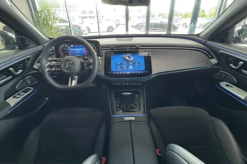 Mercedes-Benz E 450 (Clasa E) din 2025 cu 14.500 km - oferta MER222914 - foto 17