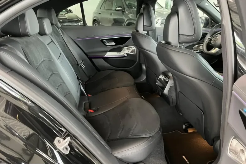 Mercedes-Benz E 450 (Clasa E) din 2025 cu 14.500 km - oferta MER222914 - foto 20