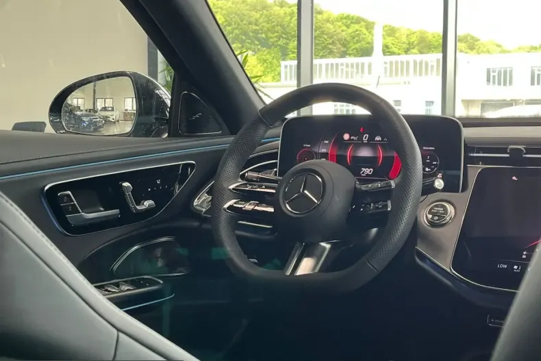 Mercedes-Benz E 450 (Clasa E) din 2025 cu 14.500 km - oferta MER222914 - foto 23