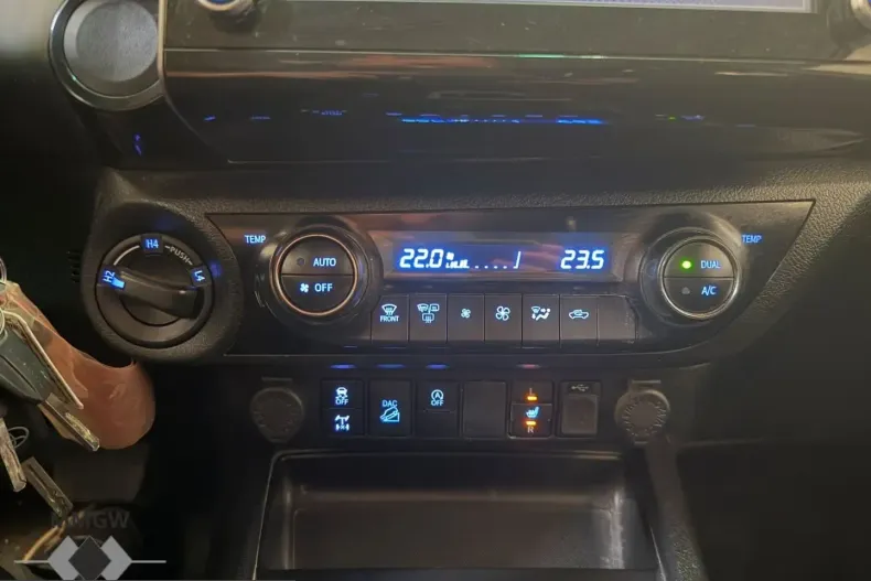 Toyota Hilux din 2022 cu 80.122 km - oferta TOY222921 - foto 13
