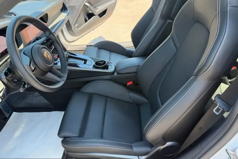 Porsche 911 din 2025 cu 19.990 km - oferta POR222923 - foto 10