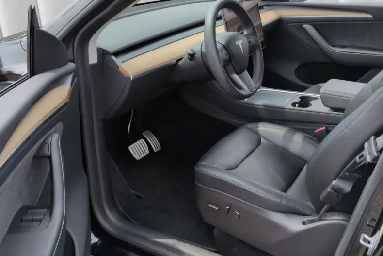Tesla Model Y din 2022 cu 53.909 km - oferta TES222928 - foto 6