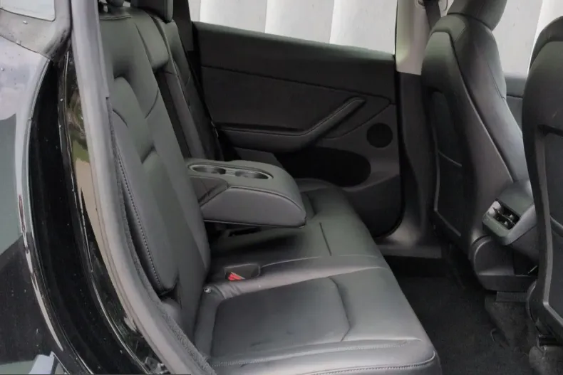 Tesla Model Y din 2022 cu 53.909 km - oferta TES222928 - foto 10