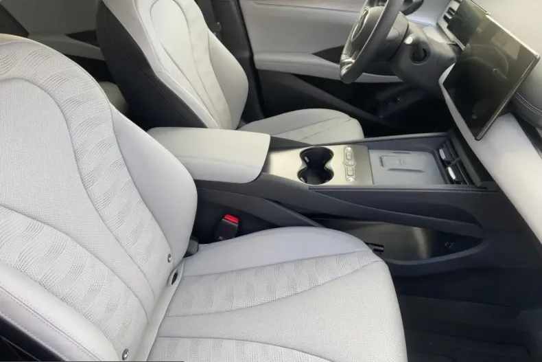 BYD Seal din 2025 cu 6.000 km - oferta BYD222940 - foto 11
