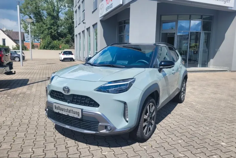 Toyota Yaris Cross din 2024 cu 20.270 km - oferta TOY222947 - foto 1