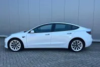 Tesla Model 3 din 2022 cu 70.570 km - oferta TES222950 - foto 1