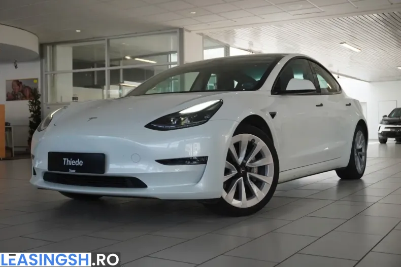 Tesla Model 3 din 2023 cu 79.950 km - oferta TES222951 - foto 1