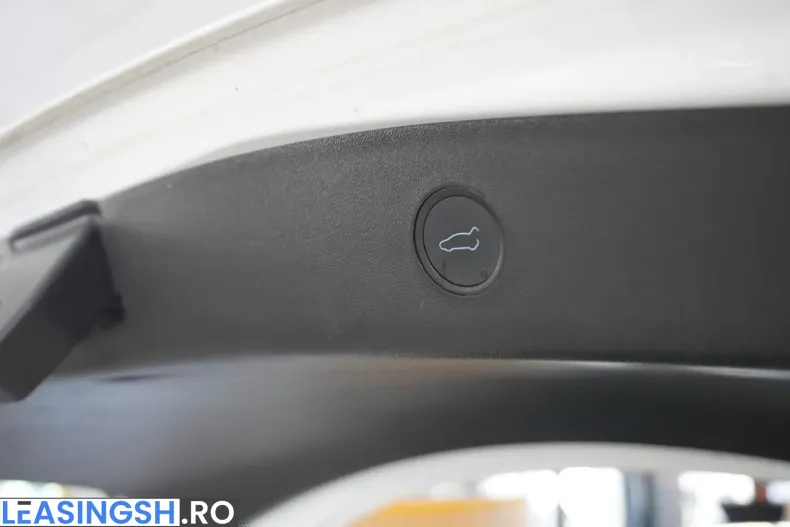 Tesla Model 3 din 2023 cu 79.950 km - oferta TES222951 - foto 12
