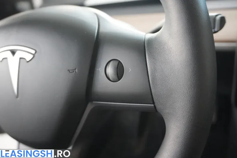 Tesla Model 3 din 2023 cu 79.950 km - oferta TES222951 - foto 20