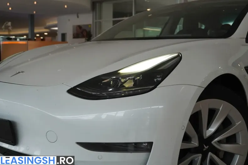 Tesla Model 3 din 2022 cu 78.750 km - oferta TES222952 - foto 3