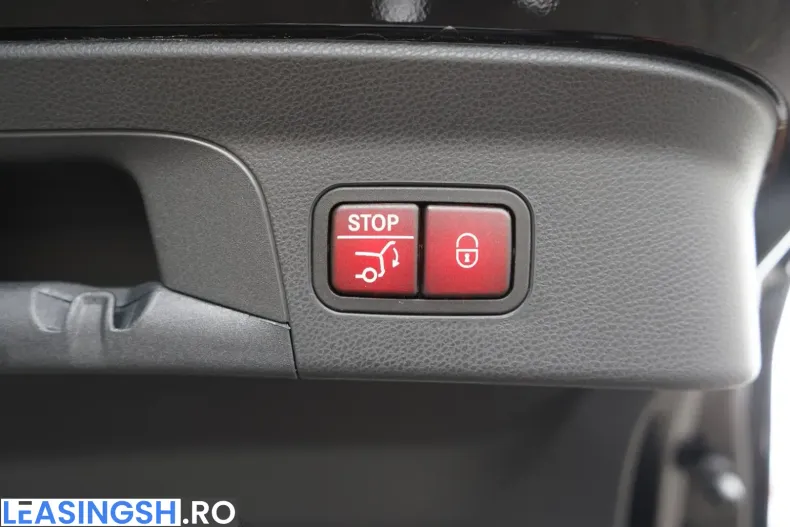 Mercedes-Benz GLC 300 (Clasa GLC) din 2023 cu 73.400 km - oferta MER222958 - foto 50
