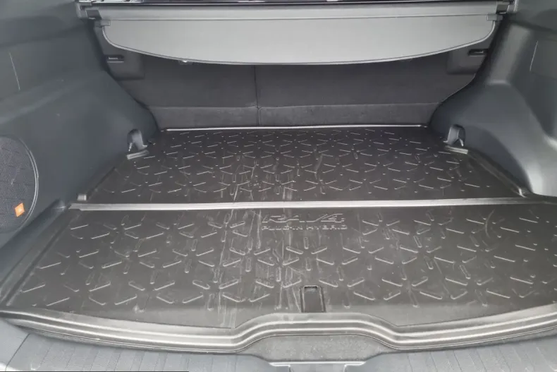 Toyota RAV4 din 2024 cu 49.730 km - oferta TOY222964 - foto 10