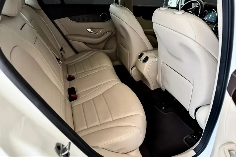 Mercedes-Benz GLC 200 (Clasa GLC) din 2021 cu 122.772 km - oferta MER222970 - foto 12