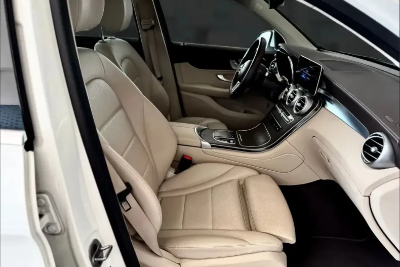 Mercedes-Benz GLC 200 (Clasa GLC) din 2021 cu 122.772 km - oferta MER222970 - foto 17