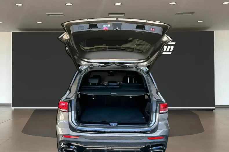 Mercedes-Benz GLB 180 (Clasa GLB) din 2023 cu 8.500 km - oferta MER222974 - foto 7