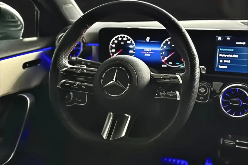 Mercedes-Benz A 200 (Clasa A) din 2025 cu 29.900 km - oferta MER222975 - foto 19